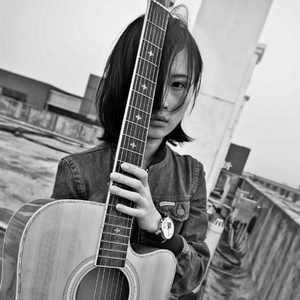 宋雨琦喷水自慰好爽
